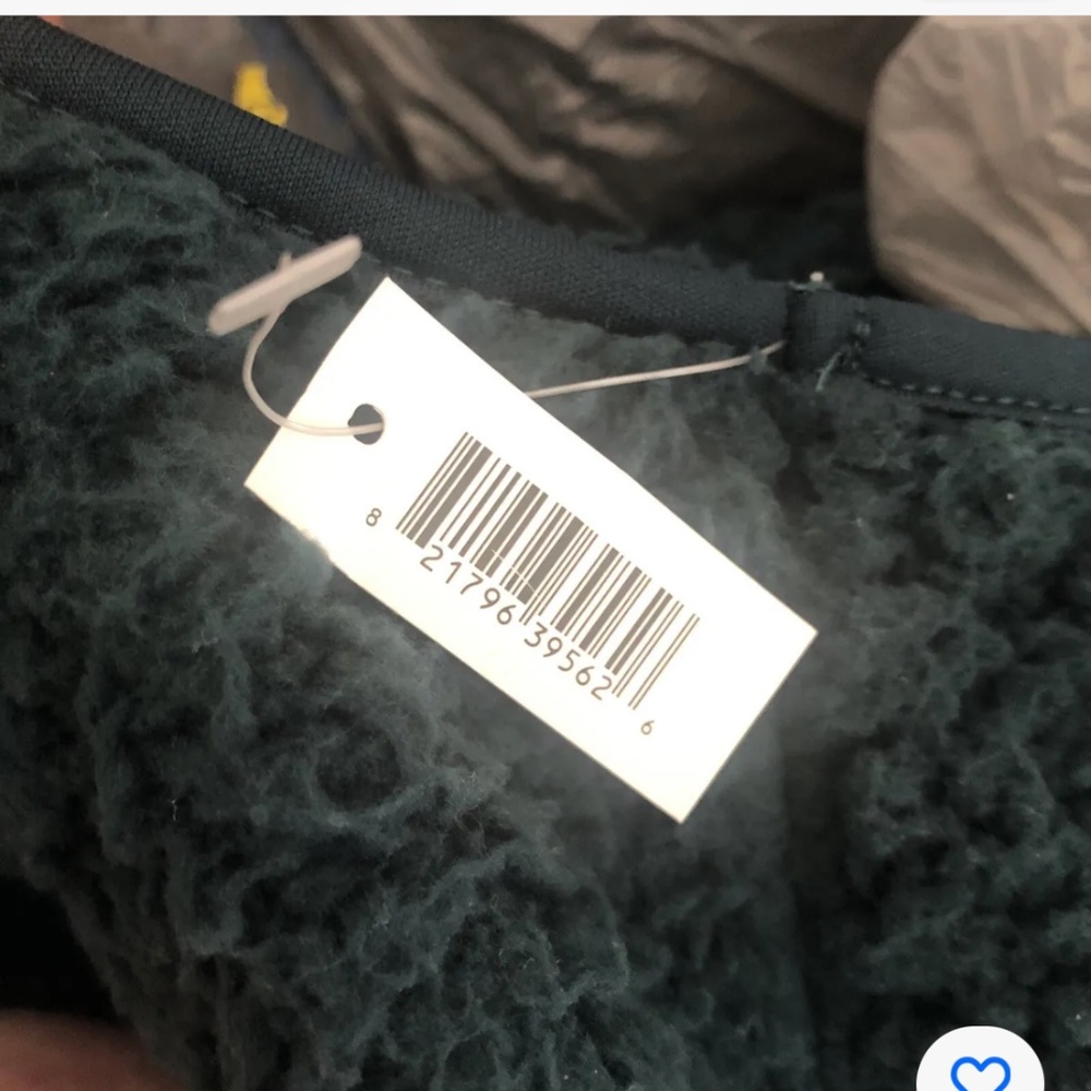 Time and Tru Women’s Green Sherpa Vest Size XL (16-18) NEW - Picture 8 of 10